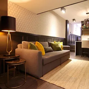 3* Hotel House Of Freddy