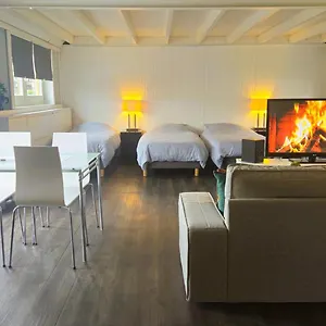 Bed & Breakfast Boathouse With Bikes